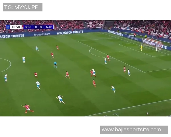 英超六强欧冠排名揭晓阿森纳全胜领跑曼城位列第四四队竞争激烈