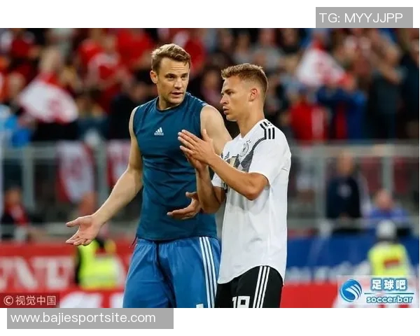 诺伊尔反思失球原因：错误决定与第二落点的失误分析